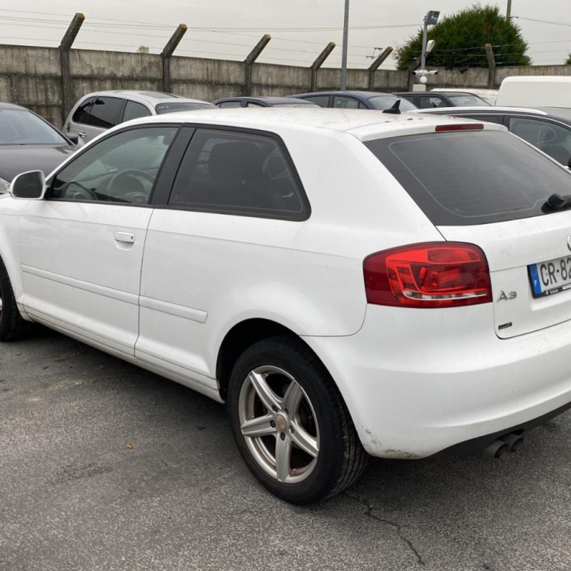 AUDI A3 2 PHASE 2 1.9 TDI - 8V TURBO Photo n°4