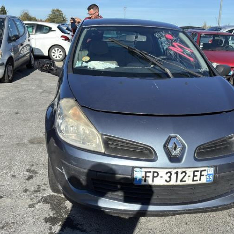 Boitier UCH RENAULT CLIO 3 Photo n°11