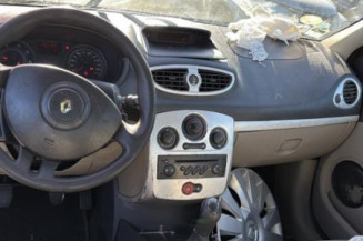 Boitier UCH RENAULT CLIO 3