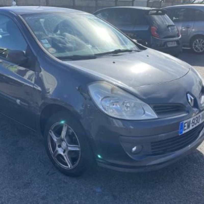 Boitier UCH RENAULT CLIO 3 Photo n°6