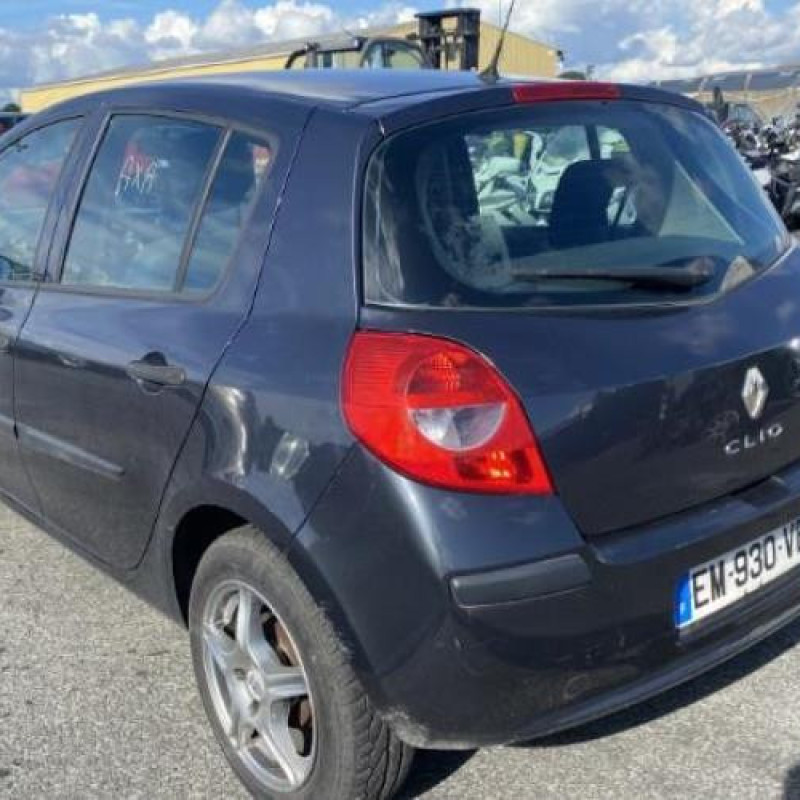 Boitier UCH RENAULT CLIO 3 Photo n°8