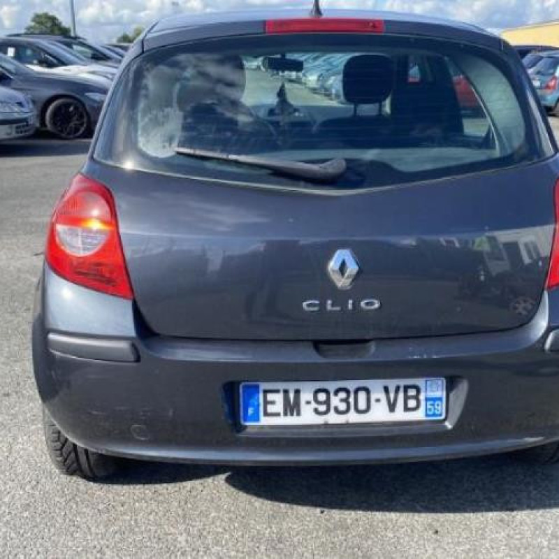 Boitier UCH RENAULT CLIO 3 Photo n°9