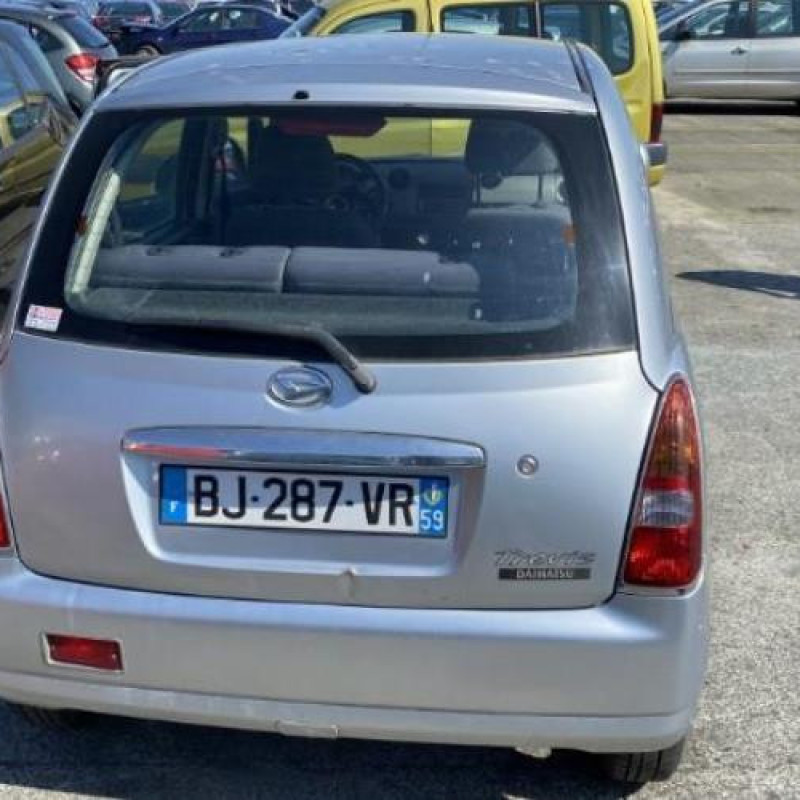 Porte arriere droit DAIHATSU TREVIS Photo n°12