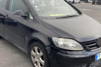 Pare boue arriere droit VOLKSWAGEN GOLF PLUS