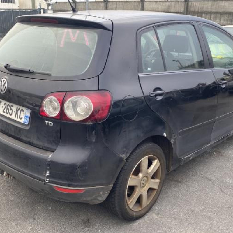 Pare boue arriere droit VOLKSWAGEN GOLF PLUS Photo n°7