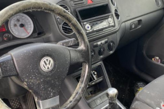 Pare boue arriere droit VOLKSWAGEN GOLF PLUS