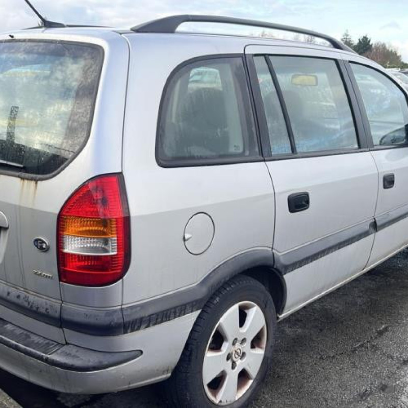 Vitre arriere droit OPEL ZAFIRA A Photo n°10