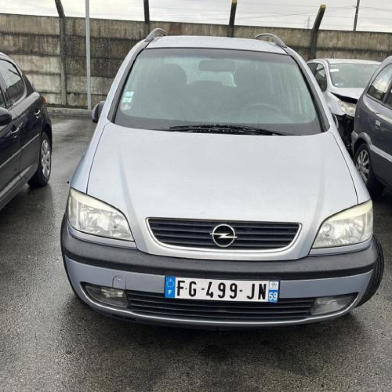 Vitre arriere droit OPEL ZAFIRA A Photo n°7