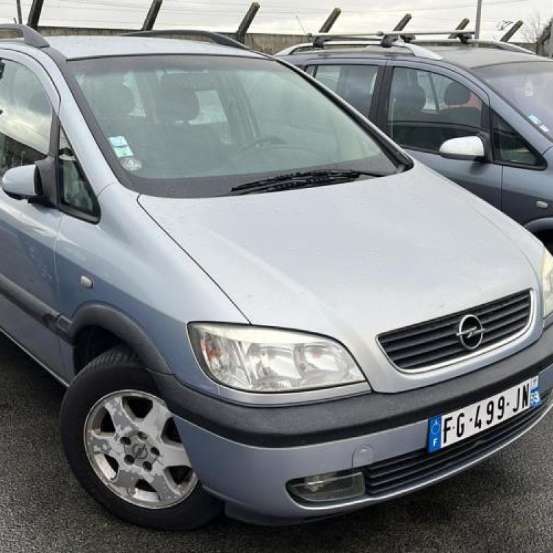 Vitre arriere droit OPEL ZAFIRA A Photo n°9