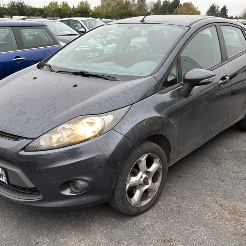 FORD FIESTA 6 PHASE 1 1.6 TDCI - 8V TURBO Photo n°1