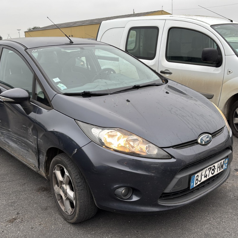 FORD FIESTA 6 PHASE 1 1.6 TDCI - 8V TURBO Photo n°2