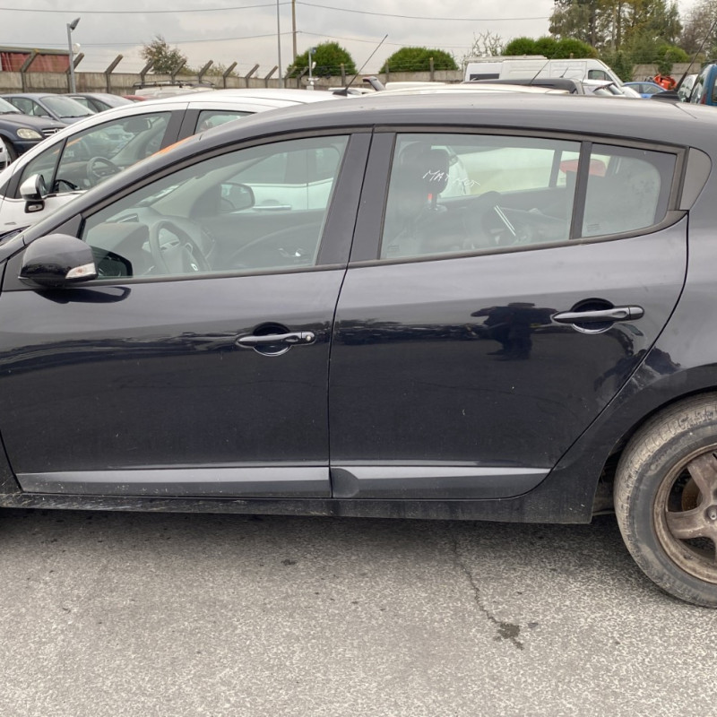 RENAULT MEGANE 3 PHASE 2 1.5 DCI - 8V TURBO Photo n°7