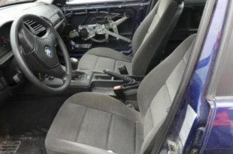 Pare choc arriere BMW SERIE 3 E36