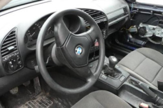 Pare choc arriere BMW SERIE 3 E36