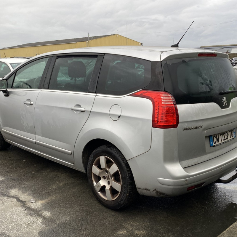 PEUGEOT 5008 1 PHASE 1 1.6 HDI - 8V TURBO Photo n°4