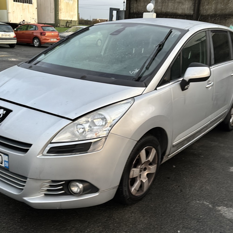 PEUGEOT 5008 1 PHASE 1 1.6 HDI - 8V TURBO Photo n°13