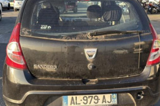 Boitier UCH DACIA SANDERO 1