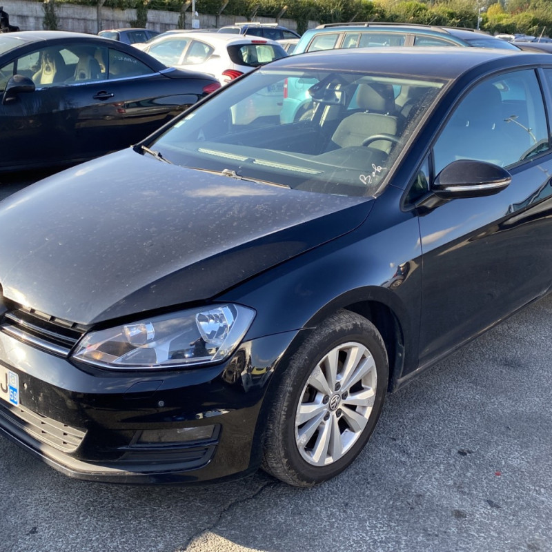 VOLKSWAGEN GOLF 7 PHASE 1 1.6 TDI - 16V TURBO Photo n°1