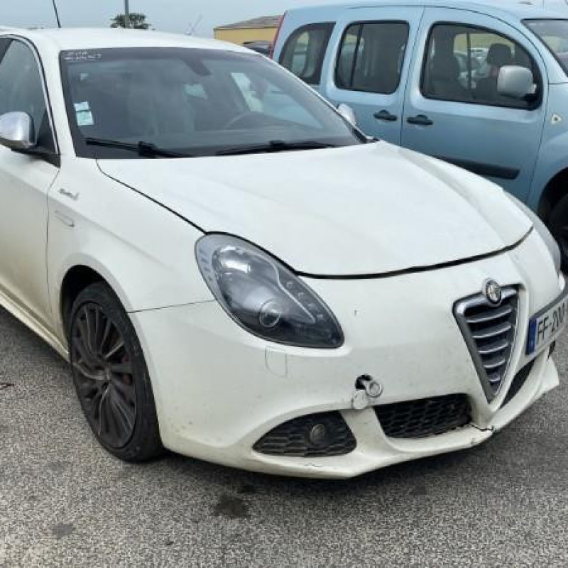 ALFA ROMEO GIULIETTA 2 PHASE 1 1.4i - 16V TURBO Photo n°2