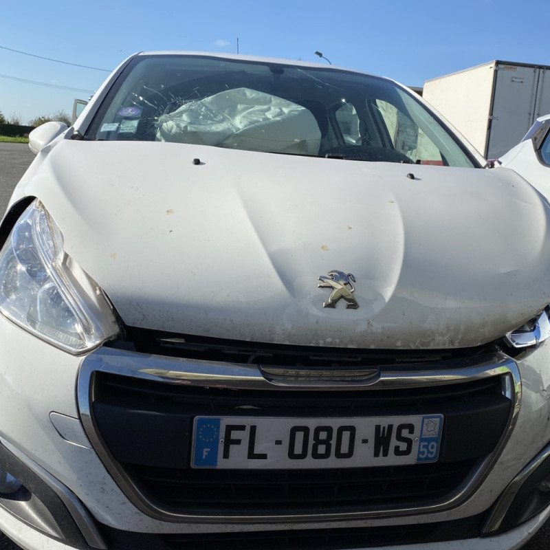 PEUGEOT 208 1 PHASE 2 1.2 VTI - 12V Photo n°9