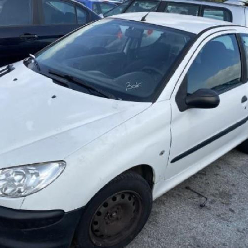 Pare choc arriere PEUGEOT 206 Photo n°8