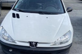 Pare choc arriere PEUGEOT 206