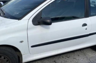 Pare choc arriere PEUGEOT 206