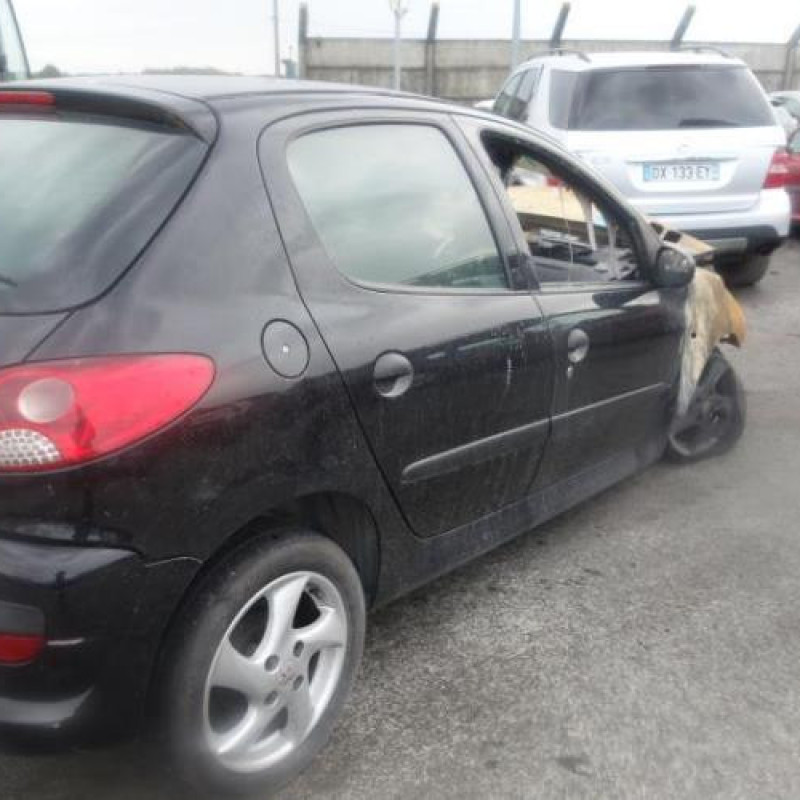 Pare choc arriere PEUGEOT 206+ Photo n°9