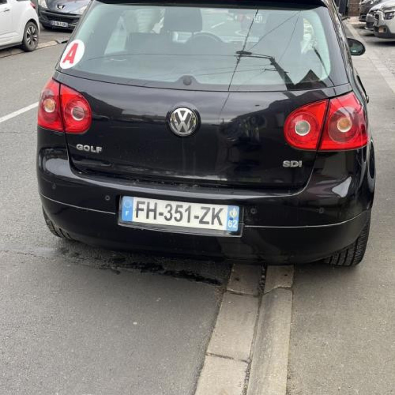 Pare choc arriere VOLKSWAGEN GOLF 5 Photo n°10