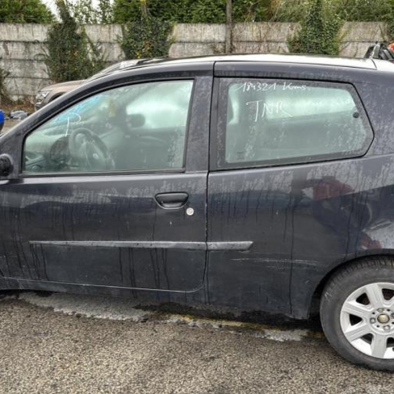 Custode arriere droit FIAT PUNTO 2 Photo n°11