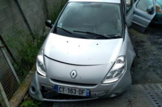 Boitier UCH RENAULT CLIO 3