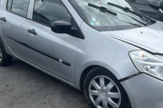 Boitier UCH RENAULT CLIO 3