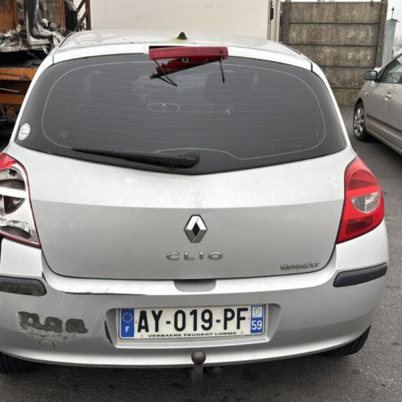 Boitier UCH RENAULT CLIO 3 Photo n°9