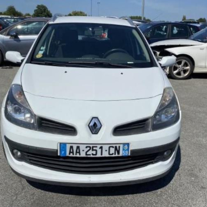 Boitier UCH RENAULT CLIO 3 Photo n°13