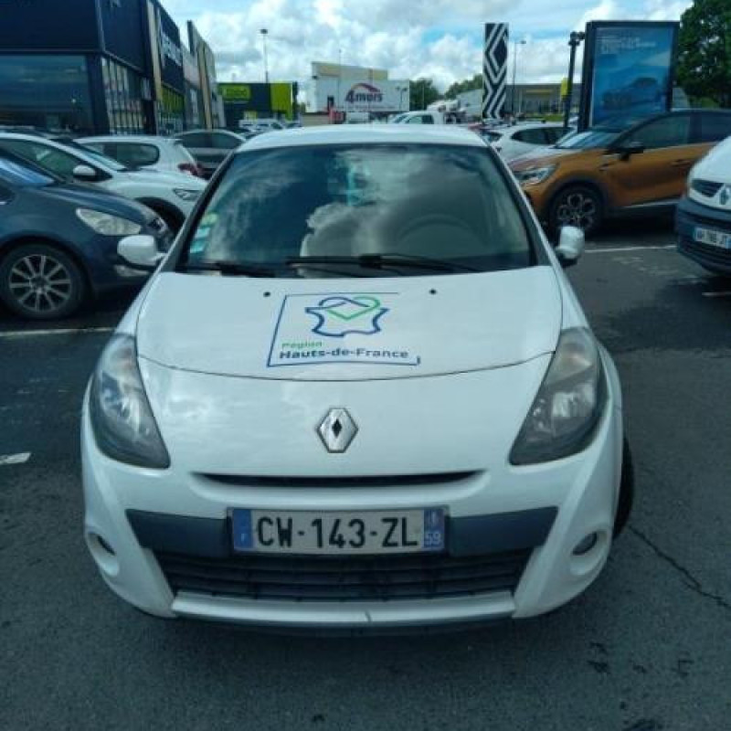 Boitier UCH RENAULT CLIO 3 Photo n°4