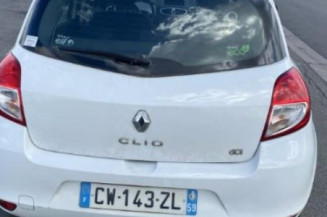 Boitier UCH RENAULT CLIO 3