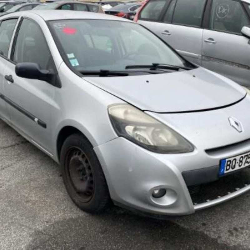 Boitier UCH RENAULT CLIO 3 Photo n°5