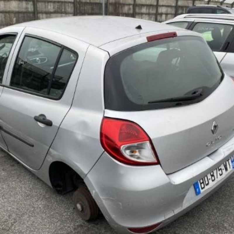 Boitier UCH RENAULT CLIO 3 Photo n°7