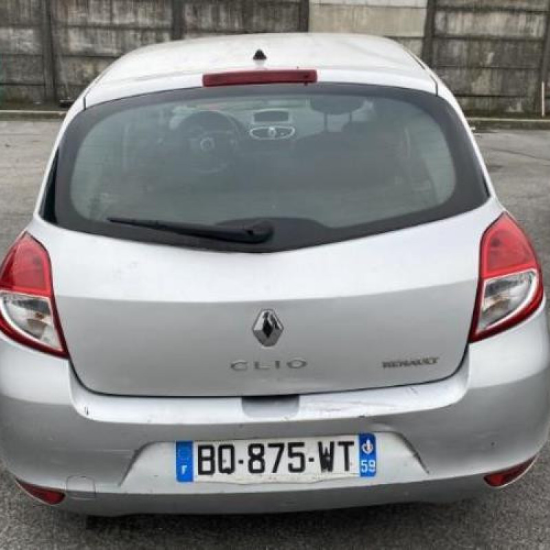 Boitier UCH RENAULT CLIO 3 Photo n°8