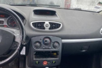 Boitier UCH RENAULT CLIO 3