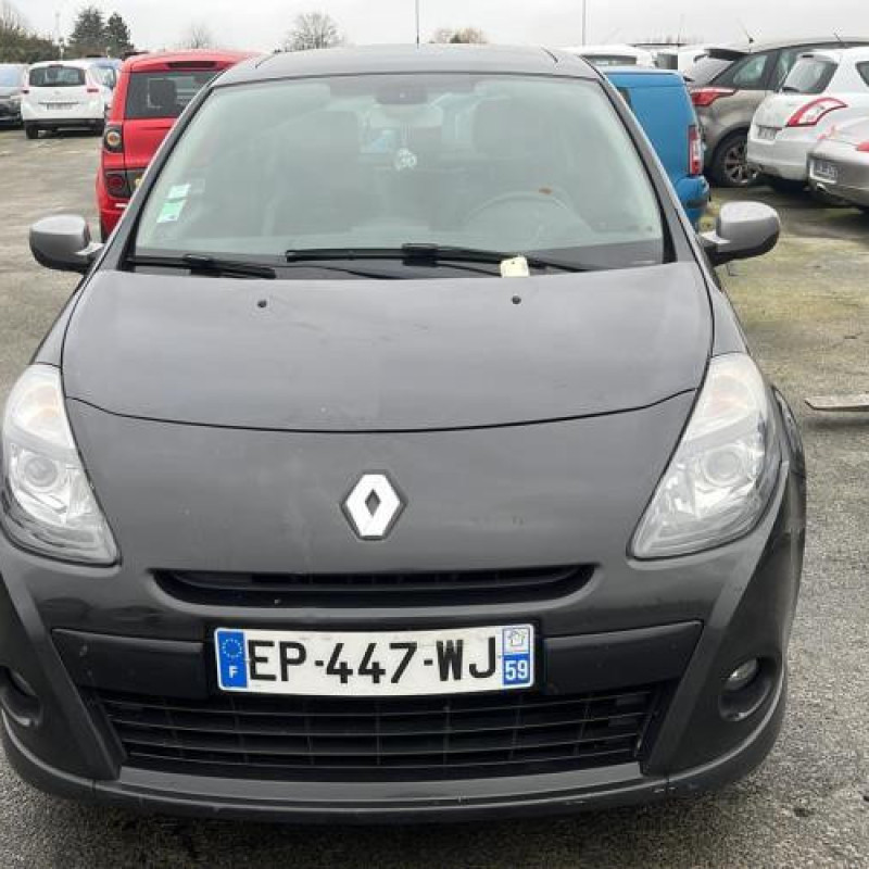 Boitier UCH RENAULT CLIO 3 Photo n°5