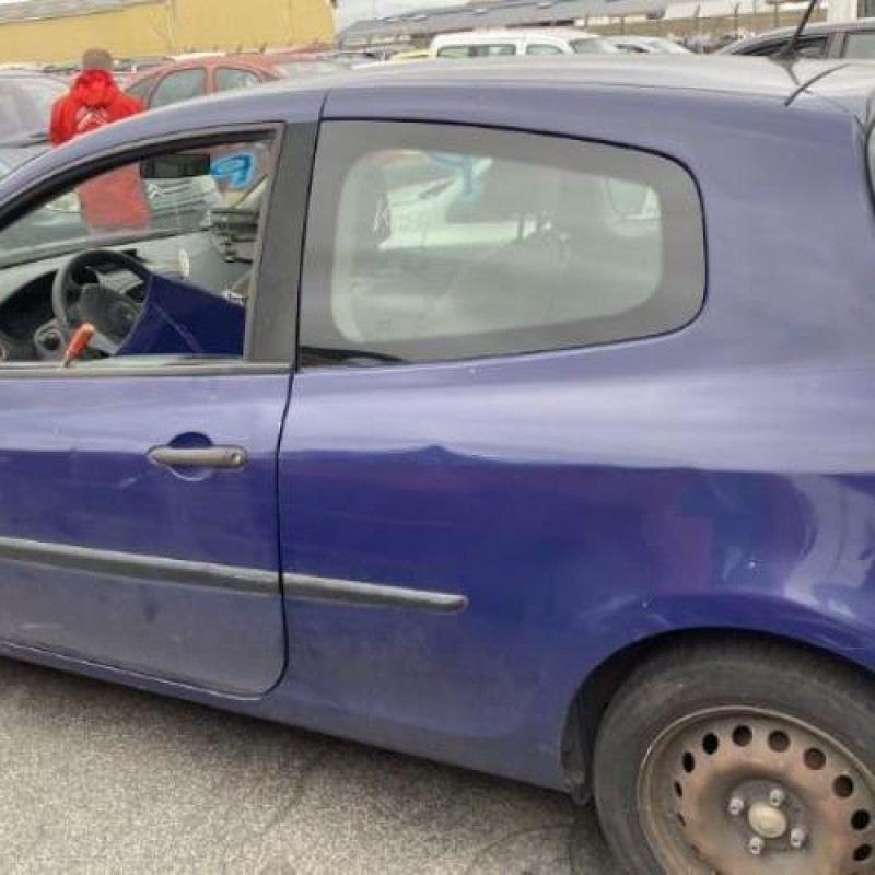 Boitier UCH RENAULT CLIO 3 Photo n°10