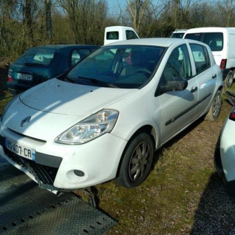 Boitier UCH RENAULT CLIO 3 Photo n°6