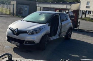 Crochet de remorquage RENAULT CAPTUR 1