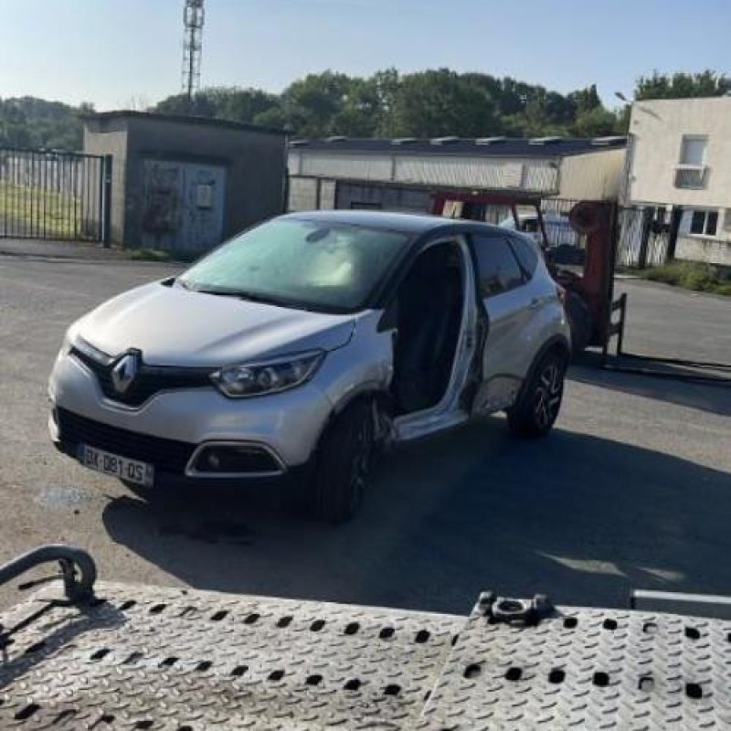 Crochet de remorquage RENAULT CAPTUR 1 Photo n°5