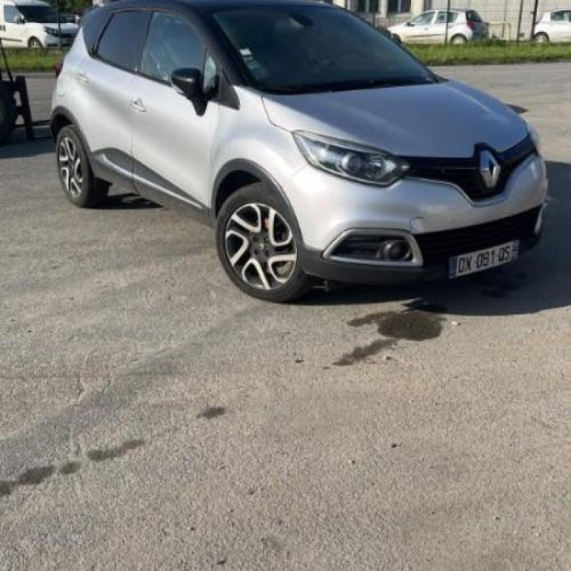 Crochet de remorquage RENAULT CAPTUR 1 Photo n°6