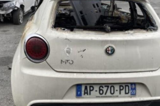 Anti brouillard arriere gauche ALFA ROMEO MITO