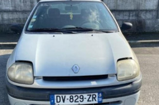 Pompe de direction RENAULT CLIO 2