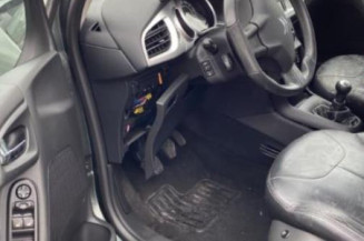 Poignee interieur avant droit CITROEN C3 2