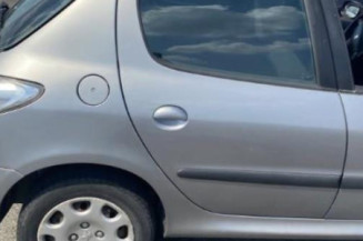 Pare choc arriere PEUGEOT 206